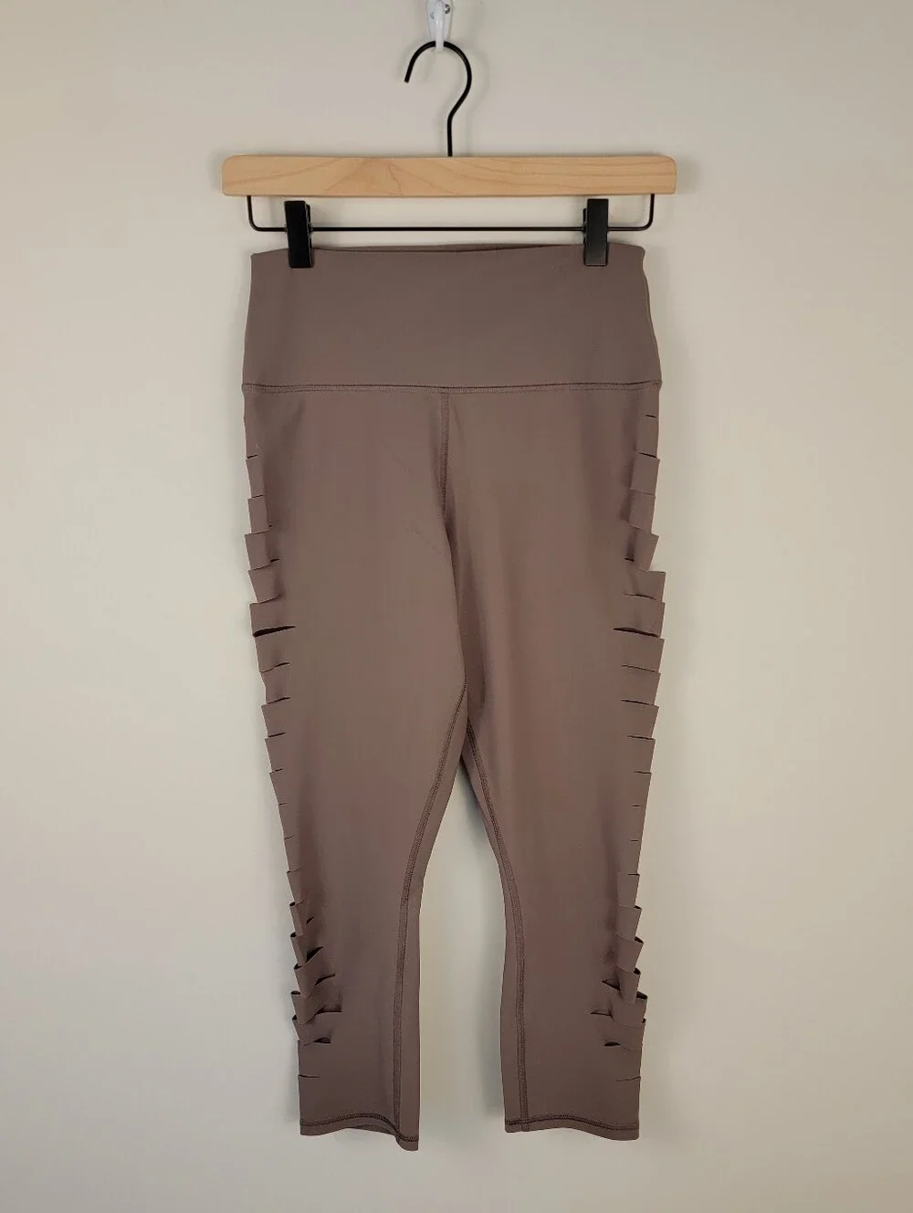 Alo Yoga Side Slice Cutout Leggings High Waisted Taupe Mauve Brown Medium M